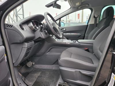 PEUGEOT 3008 1.6 e-HDi Active 2TR Automata Tempomat Digitklíma Navi Tolatóradar Bluetooth