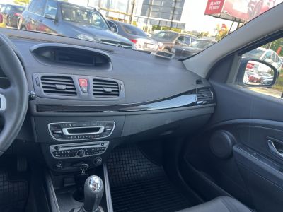 RENAULT MEGANE 1.6 Expression Magyarországi Tempomat Digitklíma 4x.elablak