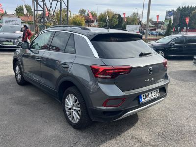 VOLKSWAGEN T-ROC 1.5 TSI ACT Life M.o.-i. 1 tul. Garanciális