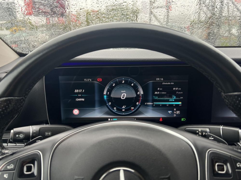MERCEDES-BENZ E 220 d 9G-TRONIC 134e km. MAGYARORSZÁGI/WIDESCREEN/LED/KAMERA/CARPLAY!