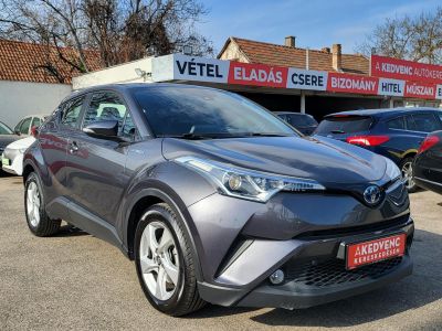 TOYOTA C-HR 1.8 Hybrid Active e-CVT Tempomat Navi Bluetooth Kamera Digitklíma