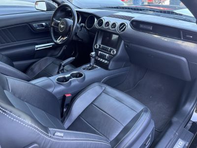 FORD MUSTANG Fastback GT 5.0 Ti-VCT (Automata) 20e km. Shelby optika!
