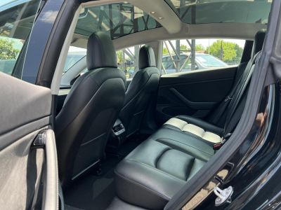 TESLA MODEL 3 Long Range AWD (Automata) garanciális. vonóhorog. 2 töltőkábel!