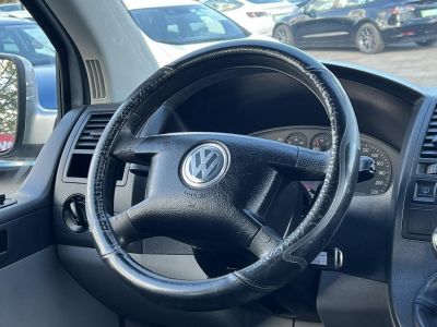 VOLKSWAGEN TRANSPORTER 2.5 TDI Mixto 'D.kab' AXE motorkód. vonóhorog. klíma. tetőcsomagtartó. 2 gyári kulcs!