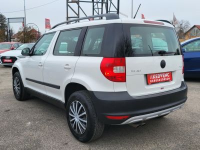 SKODA YETI 2.0 CR Tdi Active 4x4 M.o.-i. Klíma 4 évszakos gumik Lejtmenet Szervizelt!