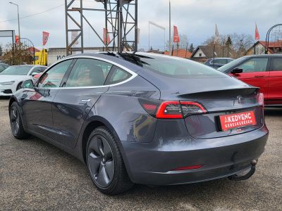 TESLA MODEL 3 Standard Range Plus Aut Garanciális. Megkímélt. LED PANORÁMA KAMERA VONÓHOROG