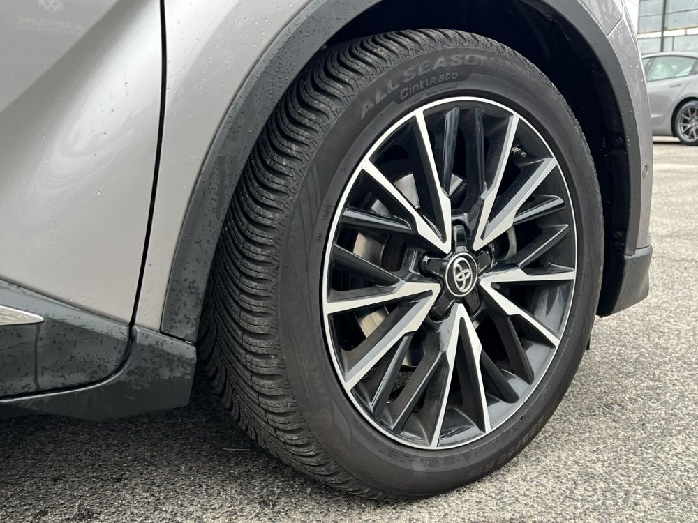 TOYOTA C-HR 1.8 Hybrid Executive e-CVT JBL LED Tempomat Bluetooth Sávtartó Holttér Keyless!