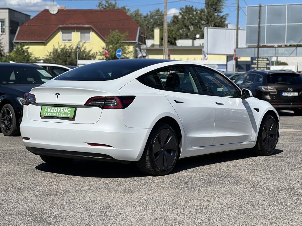 TESLA MODEL 3 Standard Range Plus Aut LFP akku. AMD Ryzen. hőszivattyú. 2030-ig garanciális!