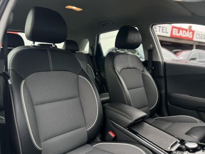 KIA NIRO e-Niro 64kWh Silver 455 km wltp hatótáv. carplay. tempomat. vezetéstámogató rendszerek!