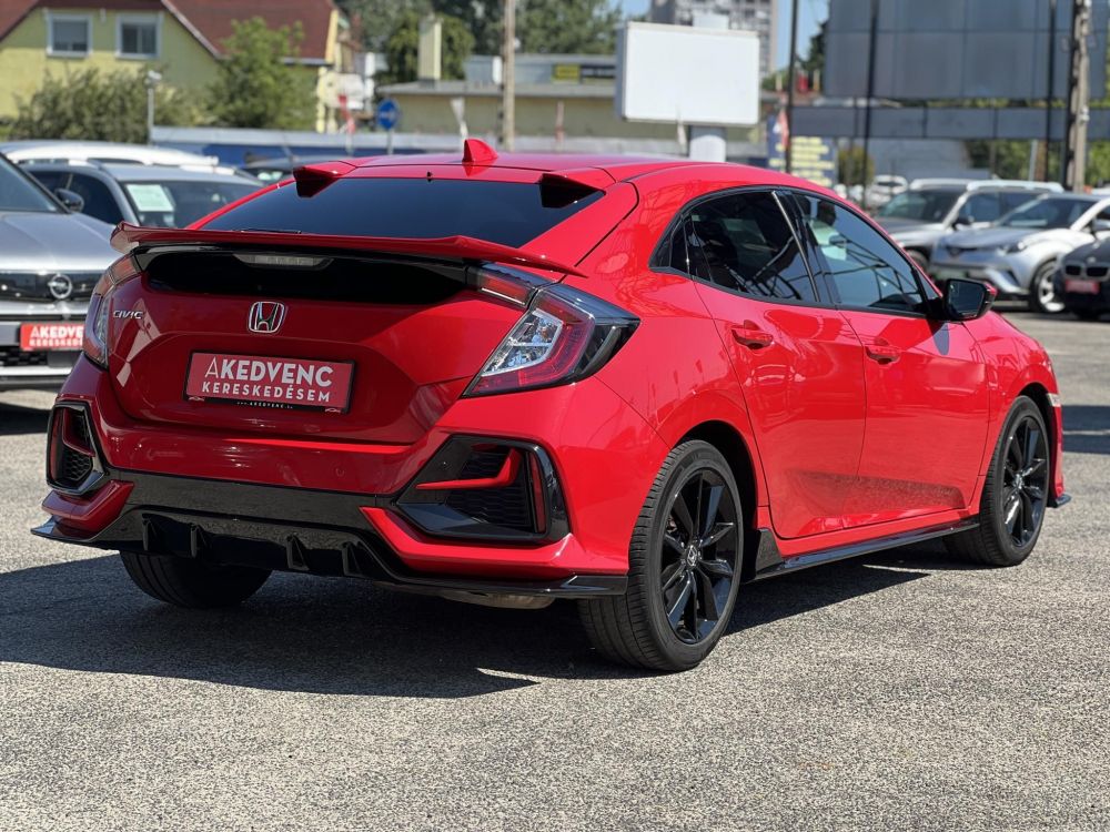 HONDA CIVIC 1.0 T Executive Sport Line 65e km. Magyarországi. 2 tulajdonos. Teljes szerviztörténet!
