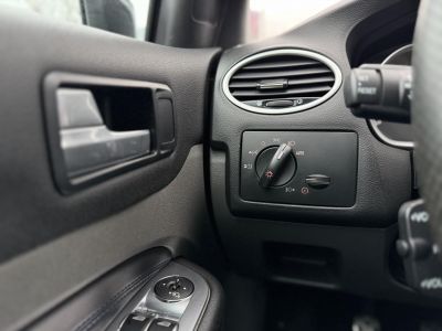 FORD FOCUS RS 2.5 T Értékes kiegészítőkkel