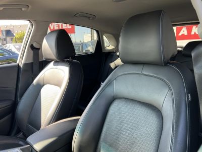 HYUNDAI KONA EV 64kWh Premium Magas felszereltség. megkímélt állapot! LED fényszóró Kamera Keyless Android!