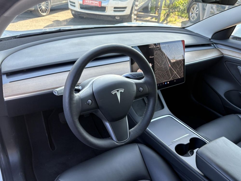 TESLA MODEL 3 Standard Range Plus Aut 96e km. mátrix LED. facelift. hőszivattyú. premium hifi. garanciális!