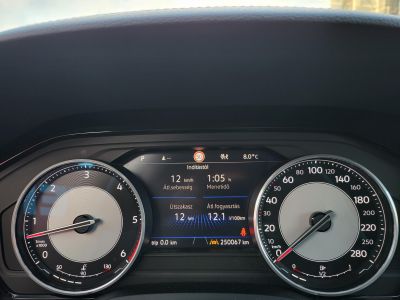 VOLKSWAGEN TOUAREG 3.0 V6 TDI Elegance Tiptronic ic LED Távtartó Sávtartó Navi Ülésfűtés Bluetooth Vonóhorog!