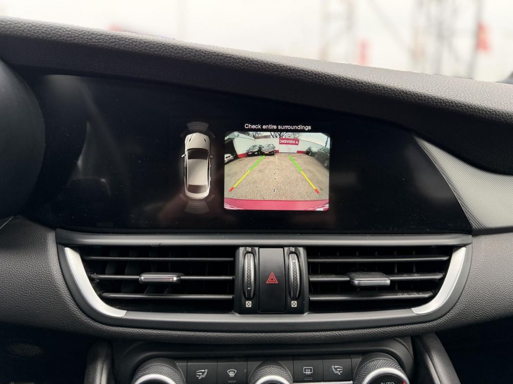 ALFA ROMEO GIULIA 2.0 Veloce Q4 (Automata) 280le. ALFA ROSSO. 116e km!