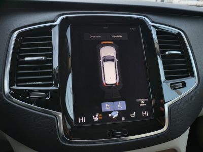 VOLVO XC90 2.0 [D5] Momentum Geartronic LED Tempomat Navi Holttér Keyless Memória Vajbőr Ülésfűtés Vonóhorog!