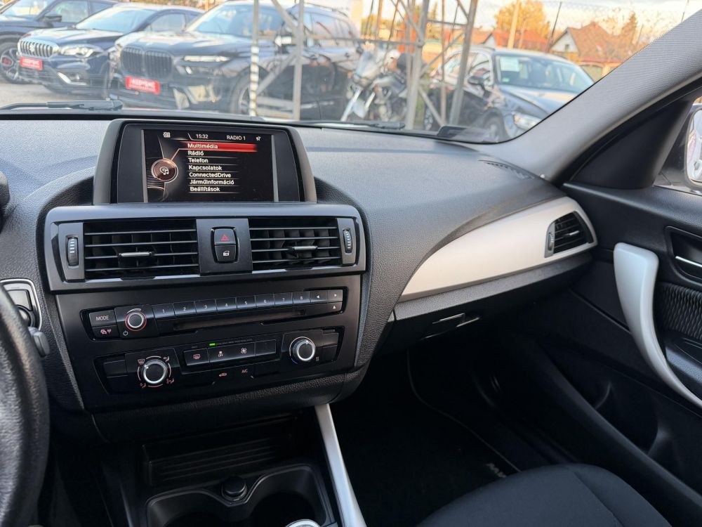 BMW 114d 140e km. Klíma Bluetooth 5L/100km!