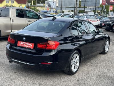 BMW 318d Sport Xenon Ülésfűtés PDC Bluetooth Digitklíma Combtámasz