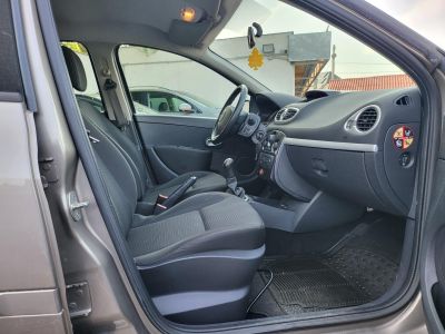 RENAULT CLIO 1.2 16V Authentique M.o.-i. 110e km! Klíma El.ablak Téli/Nyári gumi
