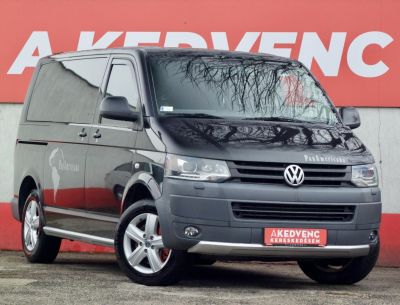 VOLKSWAGEN MULTIVAN PanAmericana 2.0 CR TDI 4motion Xenon Navigáció Ülésfűtés Napelem Tempomat