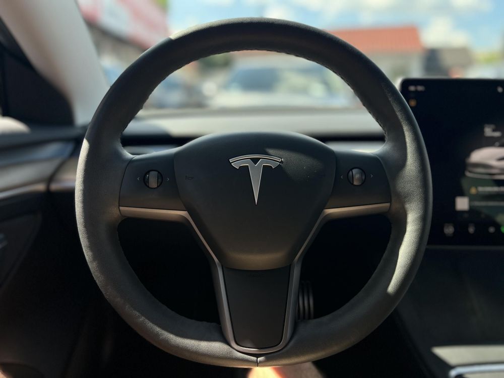 TESLA MODEL 3 Performance AWD (Automata) 90e km. AMD Ryzen. mátrix LED. hőszivattyú. 2 töltőkábel. megkímélt állapot!