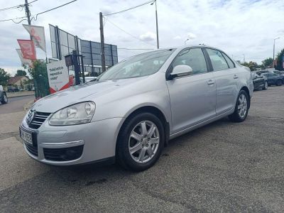VOLKSWAGEN JETTA 1.6 Trendline Magyarországi Klíma Tempomat 198e km!