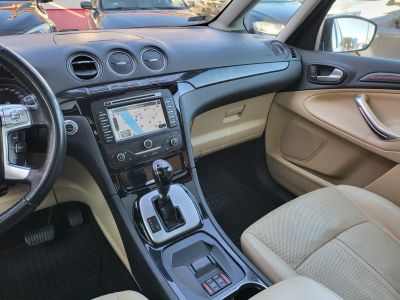 FORD GALAXY 2.0 TDCi Champions Titanium Powershift [7 személy] Magyarországi Panorámatető Navi Bőrbelső Szervízelt