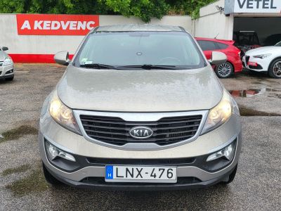 KIA SPORTAGE 1.7 CRDi LX M.o.-i. A legjobb áron! Szervizelt! 4 évszakos gumik!