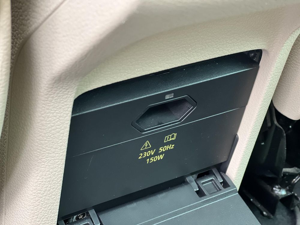 VOLKSWAGEN SHARAN 2.0 TDI BMT SCR Highline 4Motion DSG Egyedülálló szépség! Vaj bőr. tető. 4x4. 158e km+sok extra