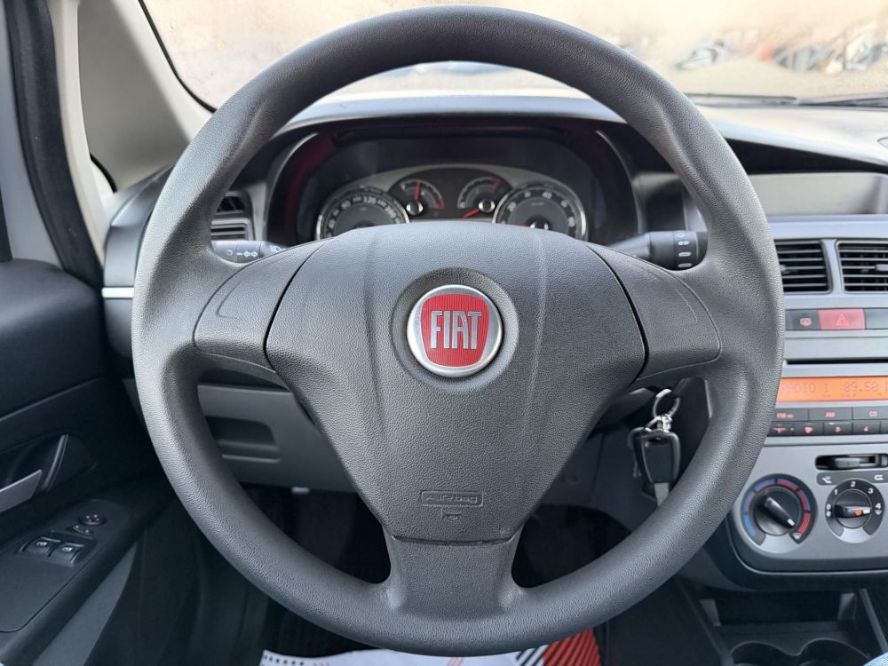 FIAT LINEA 1.4 8V Active (EU5) M.o.-i. 1.tul. klíma. vonóhorog. 4 évszakos gumik!