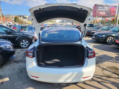 TESLA MODEL 3 Long Range AWD (Automata) facelift. garanciális. autopilot. Mátrix LED