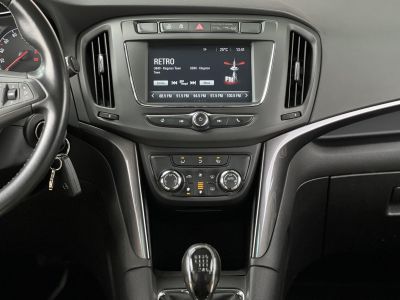 OPEL ZAFIRA 1.4 T Edition (7 személyes ) Végig vezetett szervizkönyv. 7 személyes