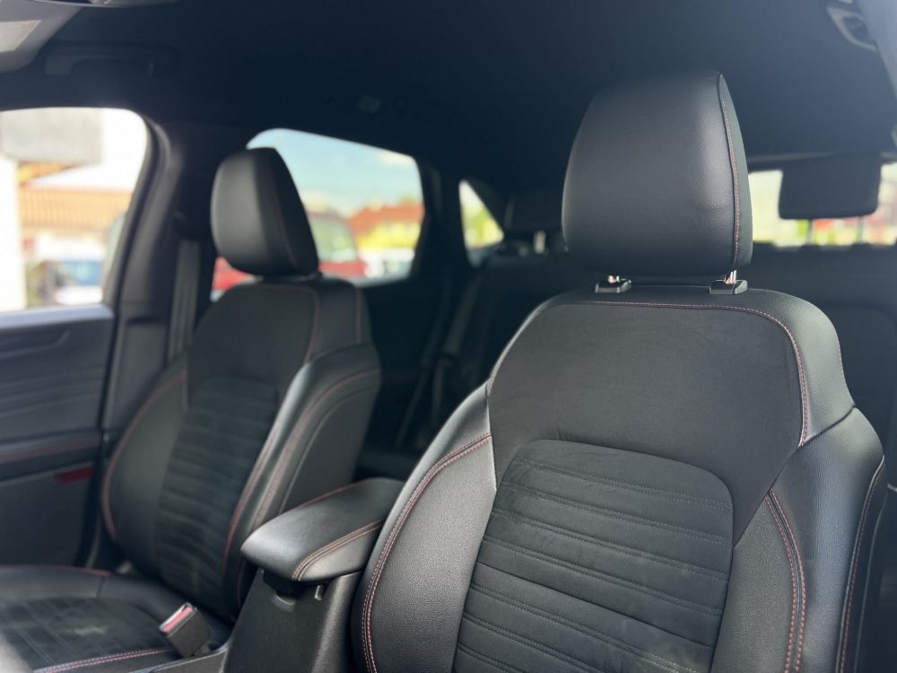FORD KUGA 2.5 PHEV ST-Line CVT ST-line