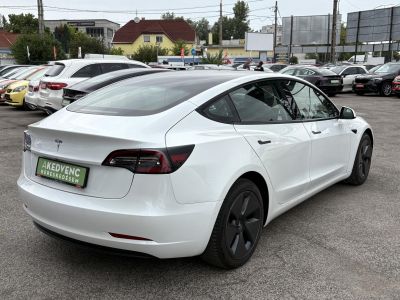 TESLA MODEL 3 Standard Range Plus Aut 101e km. facelift. garanciális. mátrix LED. höszivattyú!