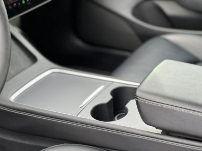 TESLA MODEL 3 Long Range AWD (Automata) 500km-es hatótáv. mátrix LED. garanciális. hőszívattyú. 4 évszakos gumik!