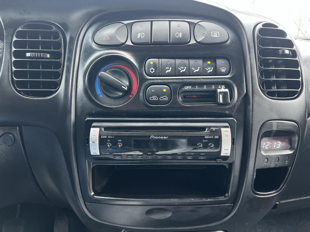 HYUNDAI H-1 2.5 CRDI (9 személyes )