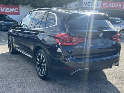 BMW IX3 73,9kWh Exkluzív konyak bőr Virtual Cockpit Panoráma tető Carplay!