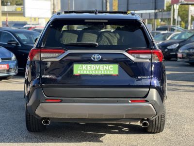 TOYOTA RAV 4 Rav4 2.5 Hybrid Executive AWD e-CVT 71e km. M.o-i. panorámatető. üléshűtés. memória. 360 fokos kamera. CARPLAY!