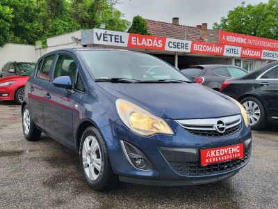 OPEL CORSA D 1.2 Color Edition M.o.-i. Klíma Tempomat Bluetooth 102e km! Téli-nyári garnitúra!