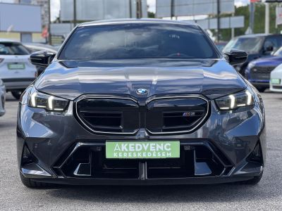 BMW M5 (Automata) Magyarországi. Bowers & Wilkins. 3év/200e km garancia!