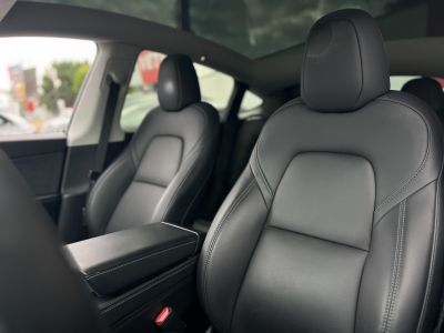 TESLA MODEL Y Long Range AWD (Automata) 119e km. mátrix LED. hőszivattyú. premium hifi. garanciális. téli-nyári kerék!