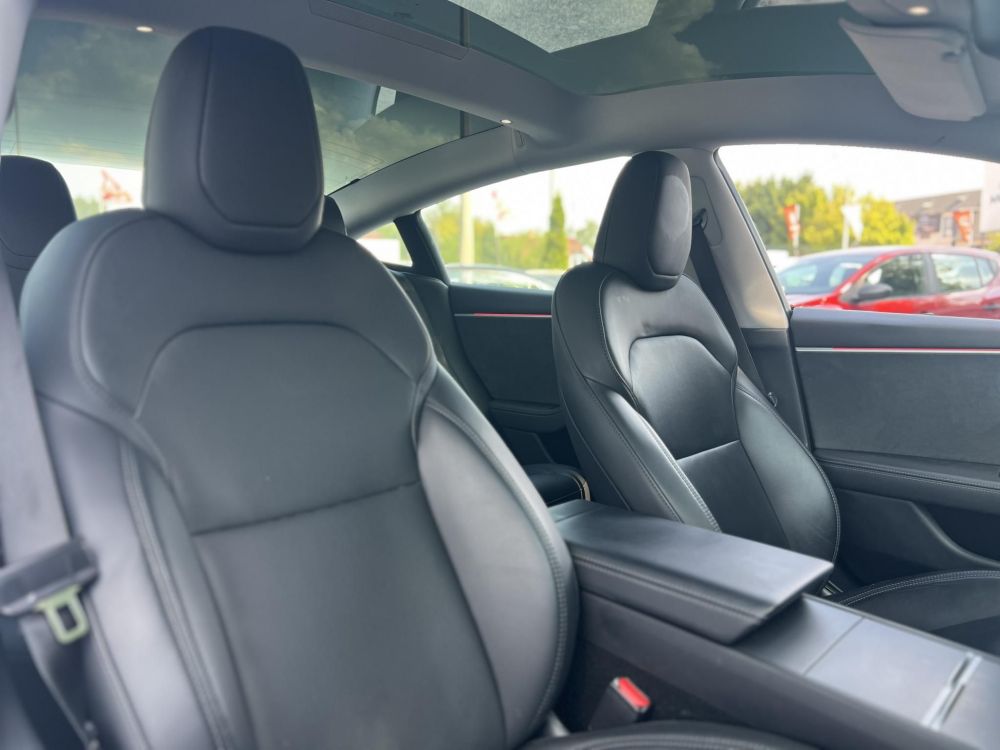 TESLA MODEL 3 Long Range AWD (Automata) HIGHLAND 67e km. AMD Ryzen. mátrix LED. ülésszellőztetés. 2032-ig garanciális!