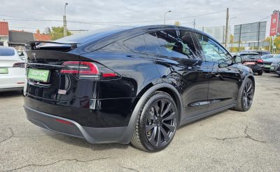 TESLA MODEL X Plaid (Automata) (6 személyes )