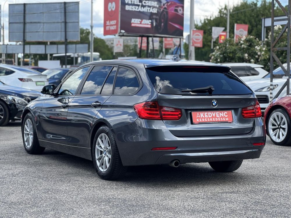 BMW 318d 156e km. ülésfűtés. navigáció. bluetooth. tolatóradar. keyless. 2 gyári kulcs!