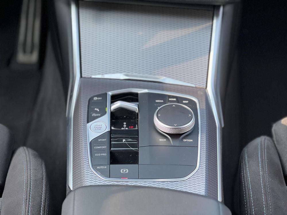 BMW 330i xDrive (Automata) M-SPORT. Facelift