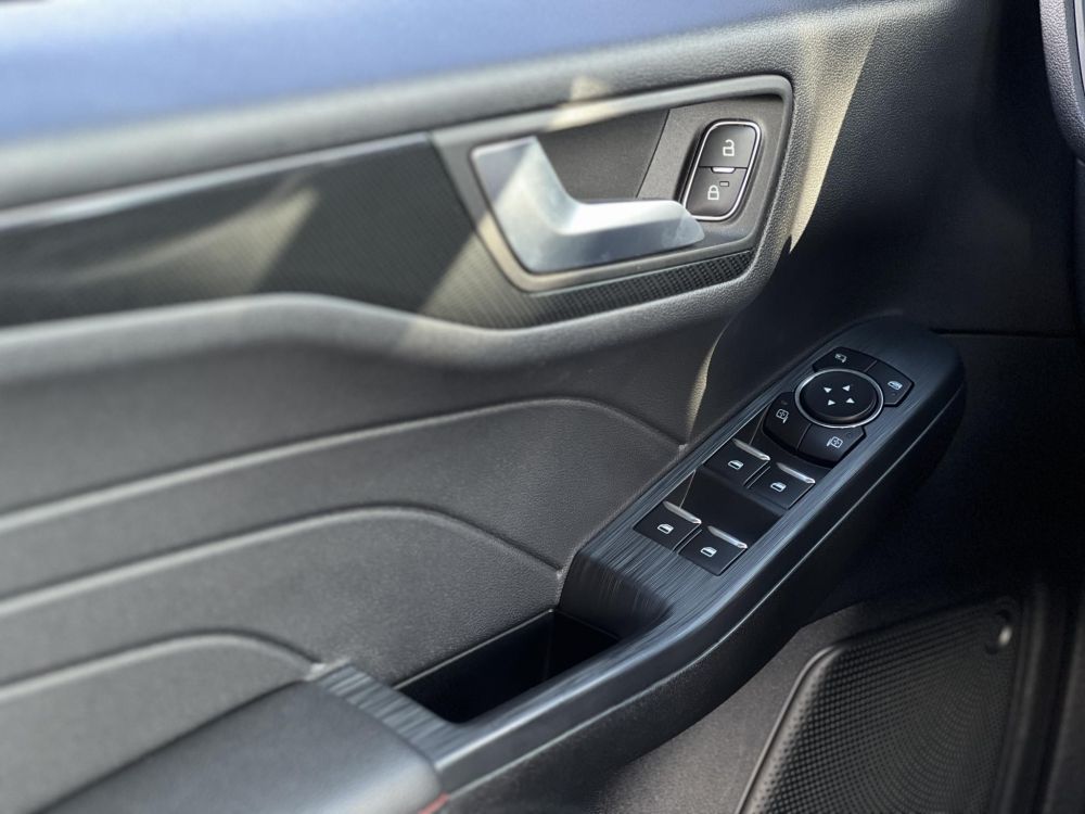 FORD KUGA 2.5 PHEV ST-Line X CVT 88e km. head-up. vonóhorog. ülés-kormányfűtés. CARPLAY!