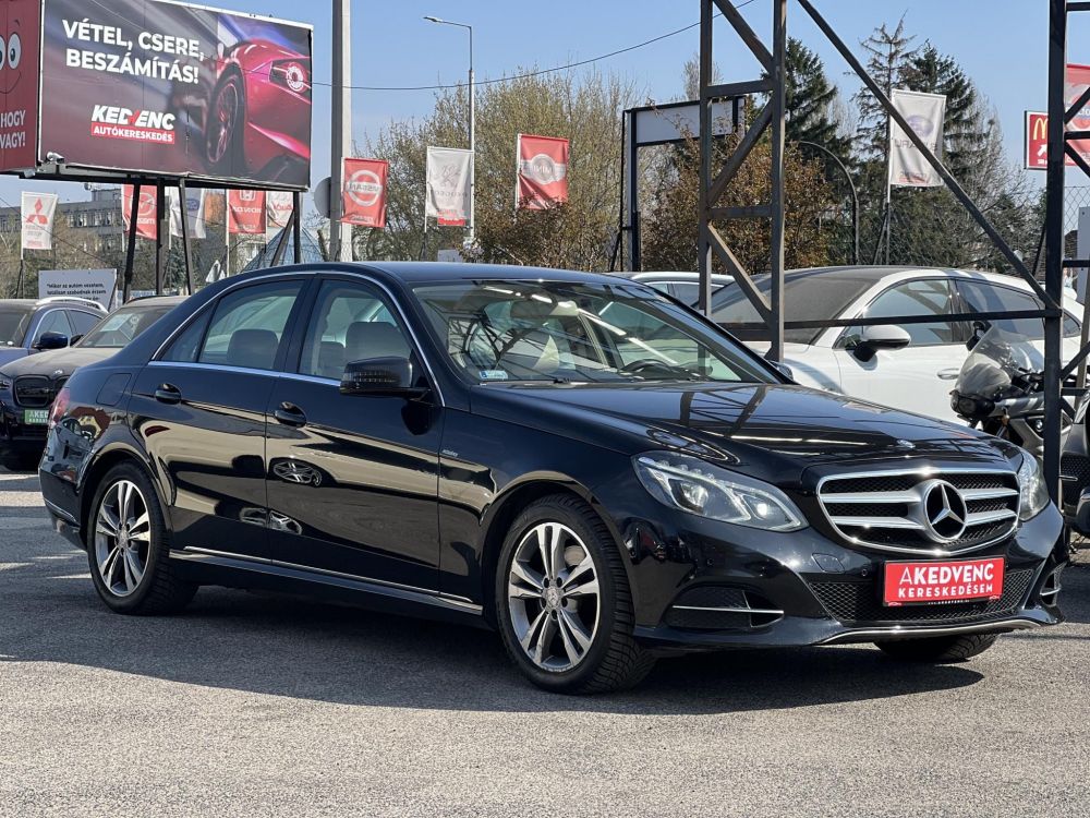 MERCEDES-BENZ E 250 CDI 4Matic Elegance (Automata) Magyarországi. világos belső. harman/kardon. magas felszereltség!