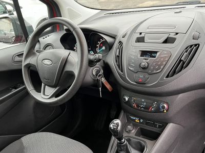 FORD TOURNEO Courier 1.5 TDCi Trend 119e km. Ülésfűtés Klíma Bluetooth Megkímélt!