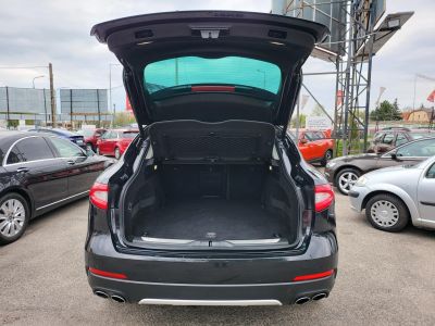 MASERATI LEVANTE 3.0 D V6 (Automata) LED Panorámatető Harman/Kardon Üléshűtés 360kamera 2.7T vonóhorog