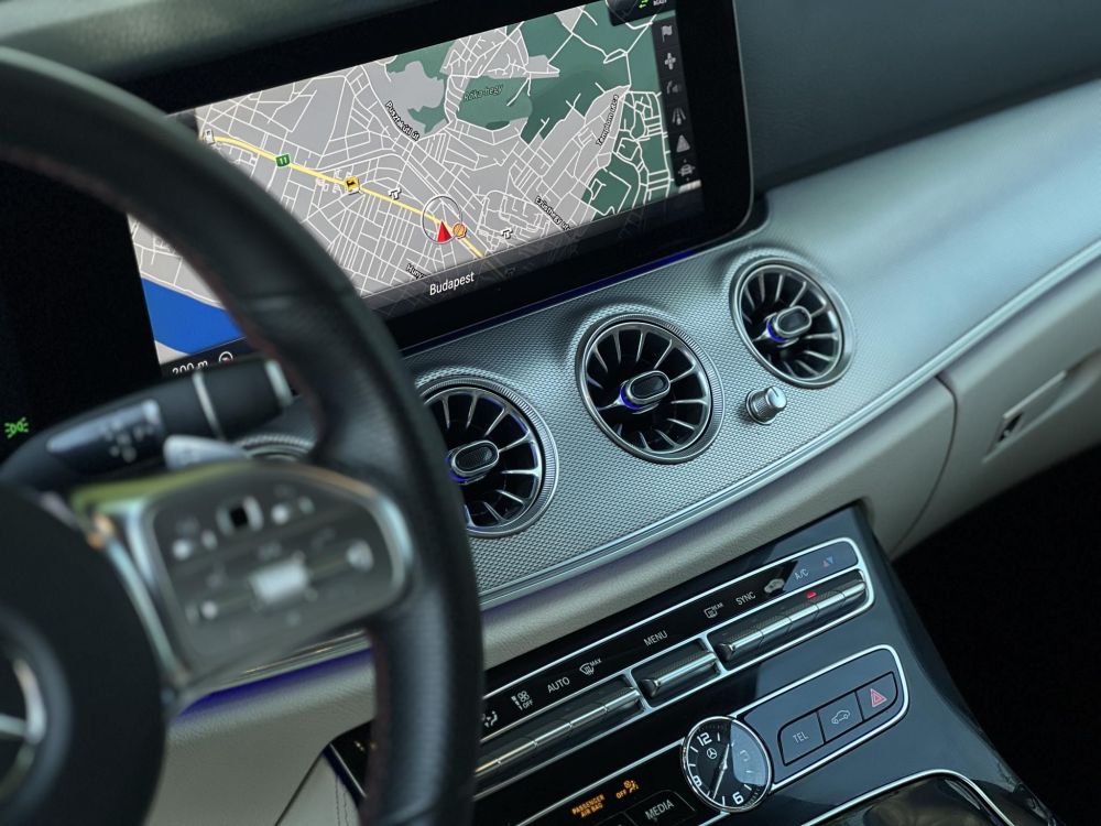 MERCEDES-BENZ E 220 d 9G-TRONIC HIGH END BURMESTER! Virtual COCKPIT. vaj bőrbelső. frissen szervizelt!